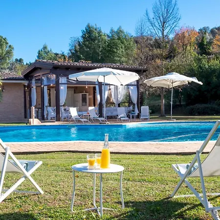 Isotta 8&4, Emma Villa Civitanova Marche